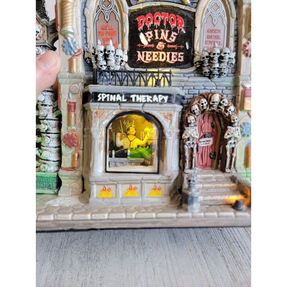 Lemax Doctor Pins & Needles AS IS spooky town Halloween Village accessory - Picture 13 of 15